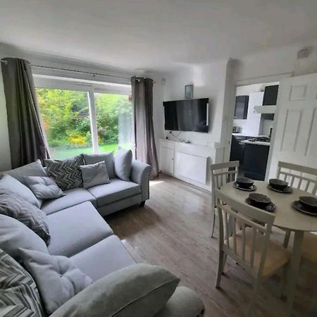 Lovely 2-Bed Apartment In Knowle Solihull Dış mekan fotoğraf